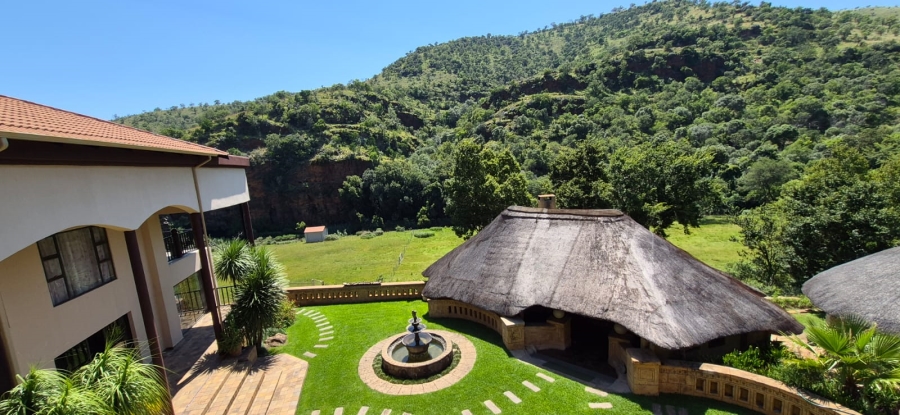 11 Bedroom Property for Sale in Groot Marico North West